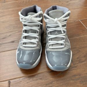Used Authentic Kids Air Jordan 11 Retro “Cool Grey” 2021